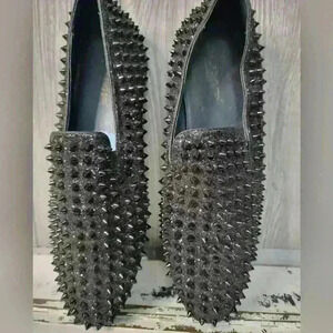 Men's size 10 JUMP  New York black studded loafers.